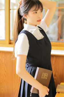男生把坤坤放女生定眼里云开